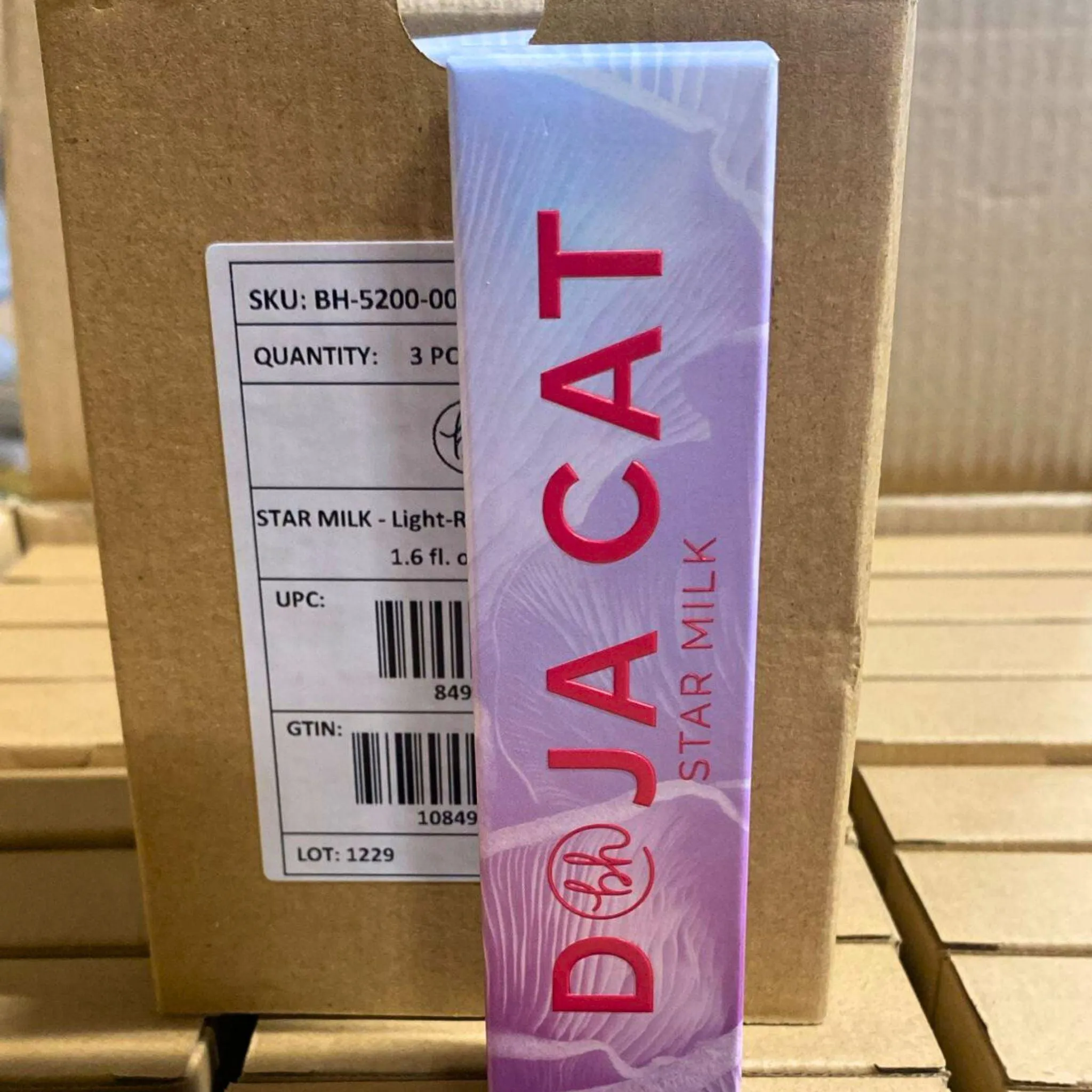 BH Cosmetics Doja Cat Star Milk Light Reflecting Moistuizer 1.6OZ (50 Pcs Lot)