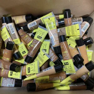 Maybelline Fit Me Assorted Tinted Moisturizer For All Skin Types With Aloe Vera 1OZ (50 Pcs Lot)